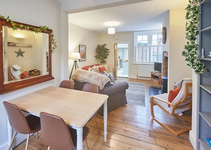 Host & - 1 Coastguard Nyaraló *