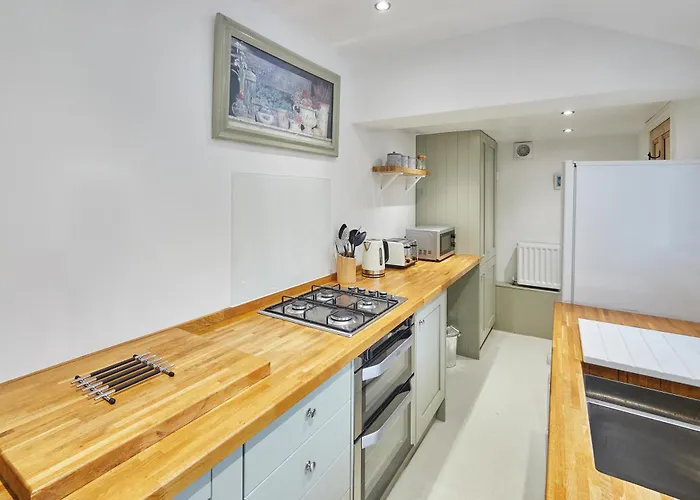 Host & - 1 Coastguard Scarborough