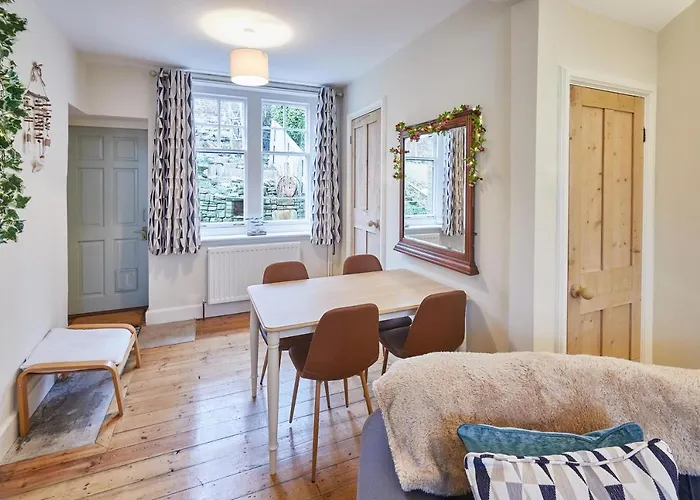 Nyaraló Host & - 1 Coastguard