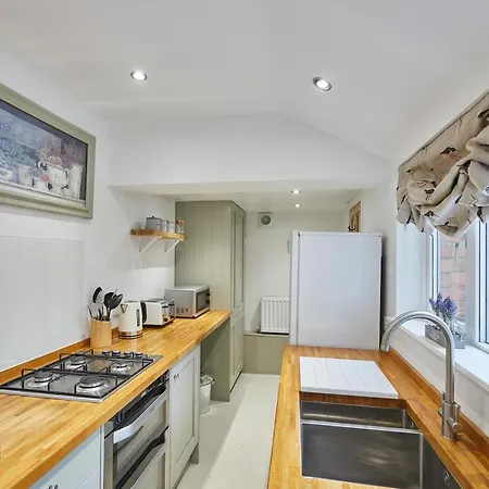 Host & - 1 Coastguard Scarborough