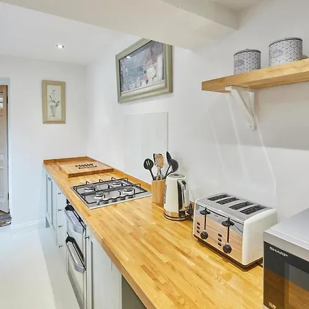 Host & - 1 Coastguard Ferienhaus *