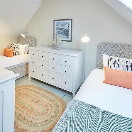 Host & - 1 Coastguard